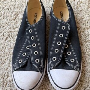 Converse Chuck Taylor All Star Low Top Sneakers Women’s Size 8.5 Black C12